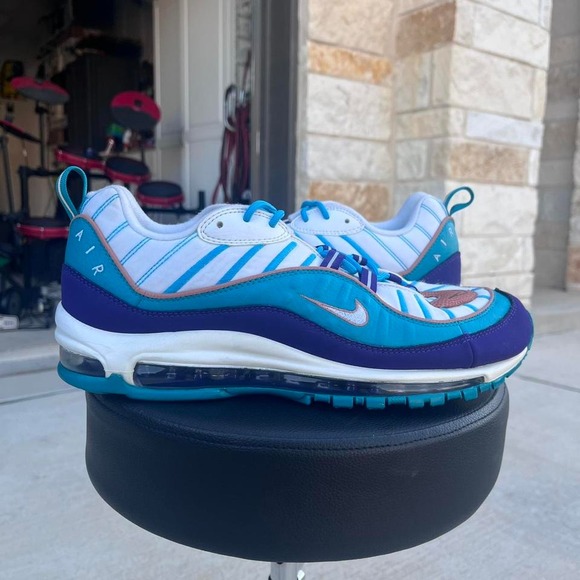hornets air max 98